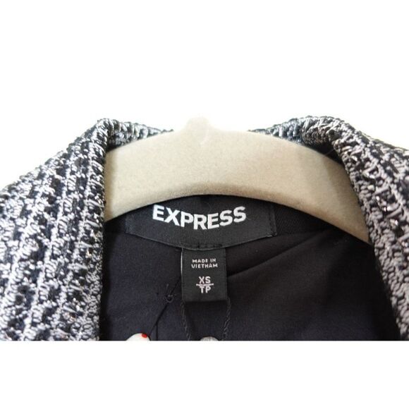 Express Textured Metallic Double Breasted Blazer - Picture 4 of 8